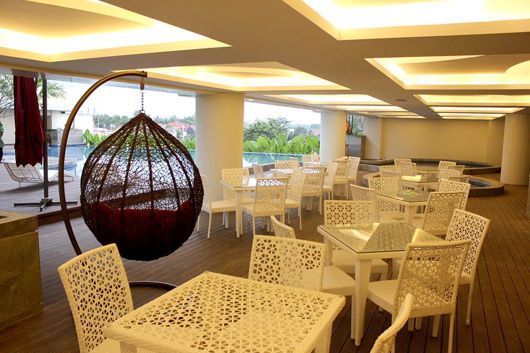 The Alana Yogyakarta Hotel&Centro de Convenciones Sleman  Exterior foto