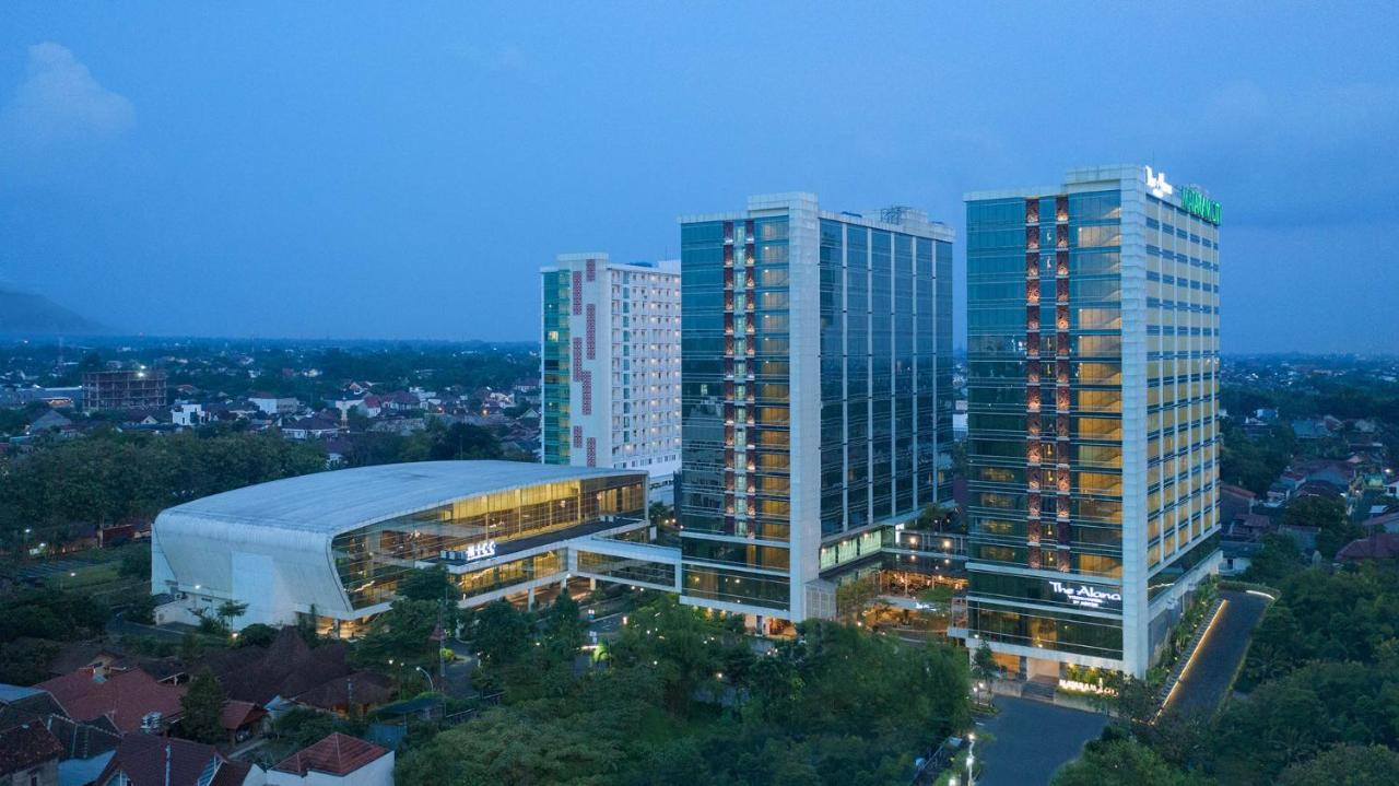 The Alana Yogyakarta Hotel&Centro de Convenciones Exterior foto