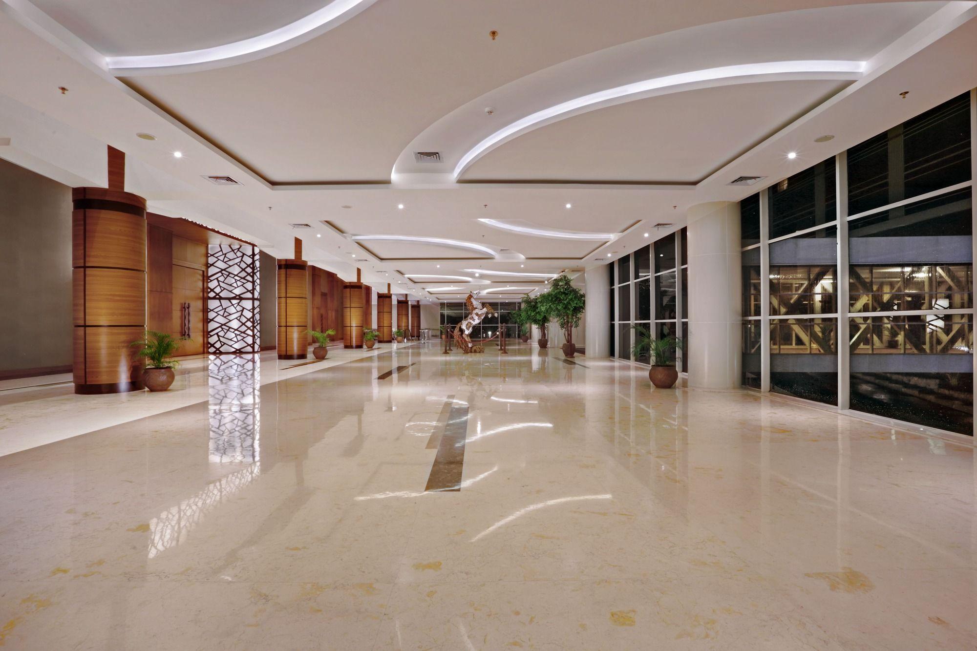 The Alana Yogyakarta Hotel&Centro de Convenciones Sleman  Exterior foto