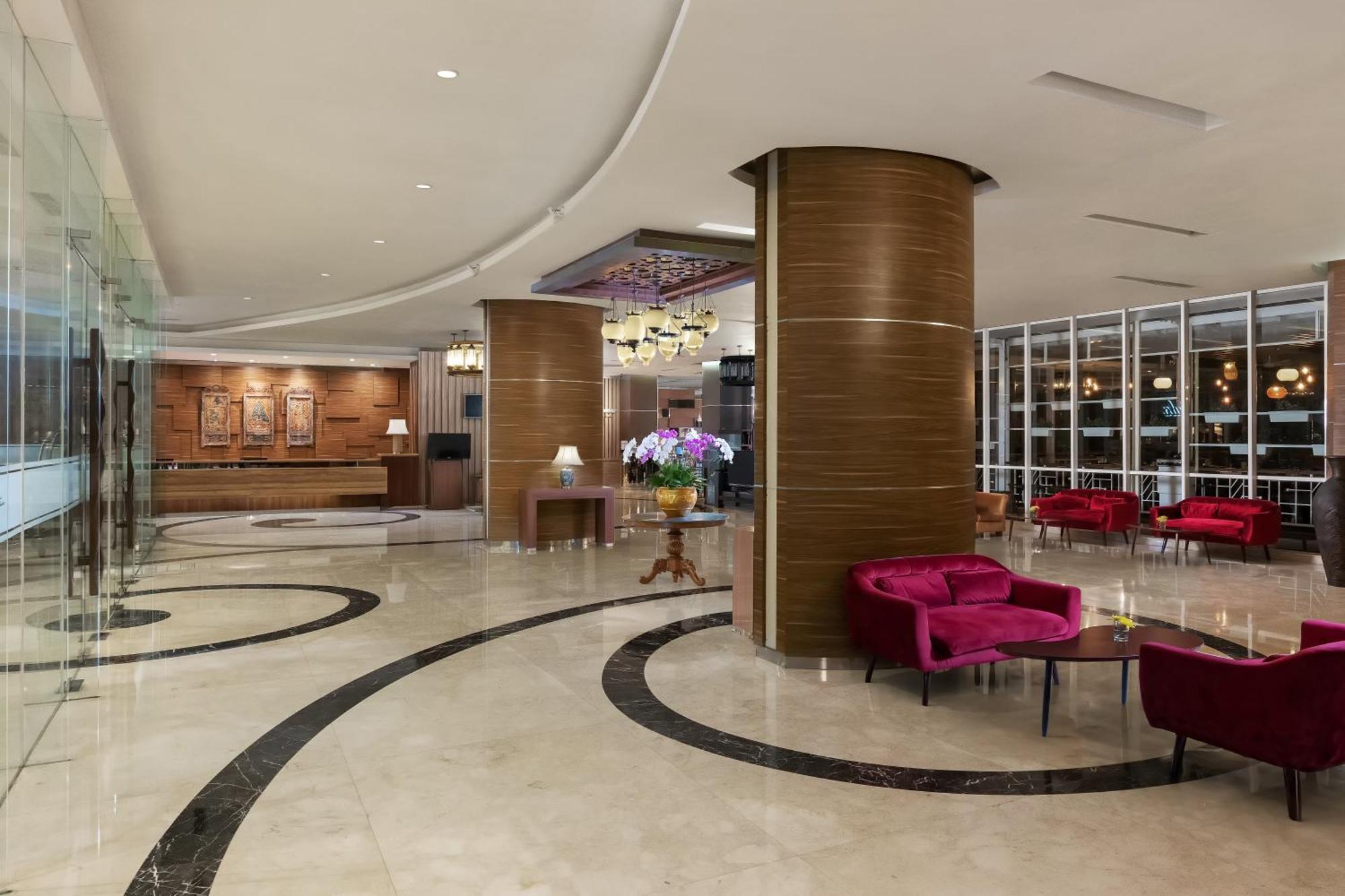 The Alana Yogyakarta Hotel&Centro de Convenciones Sleman  Exterior foto