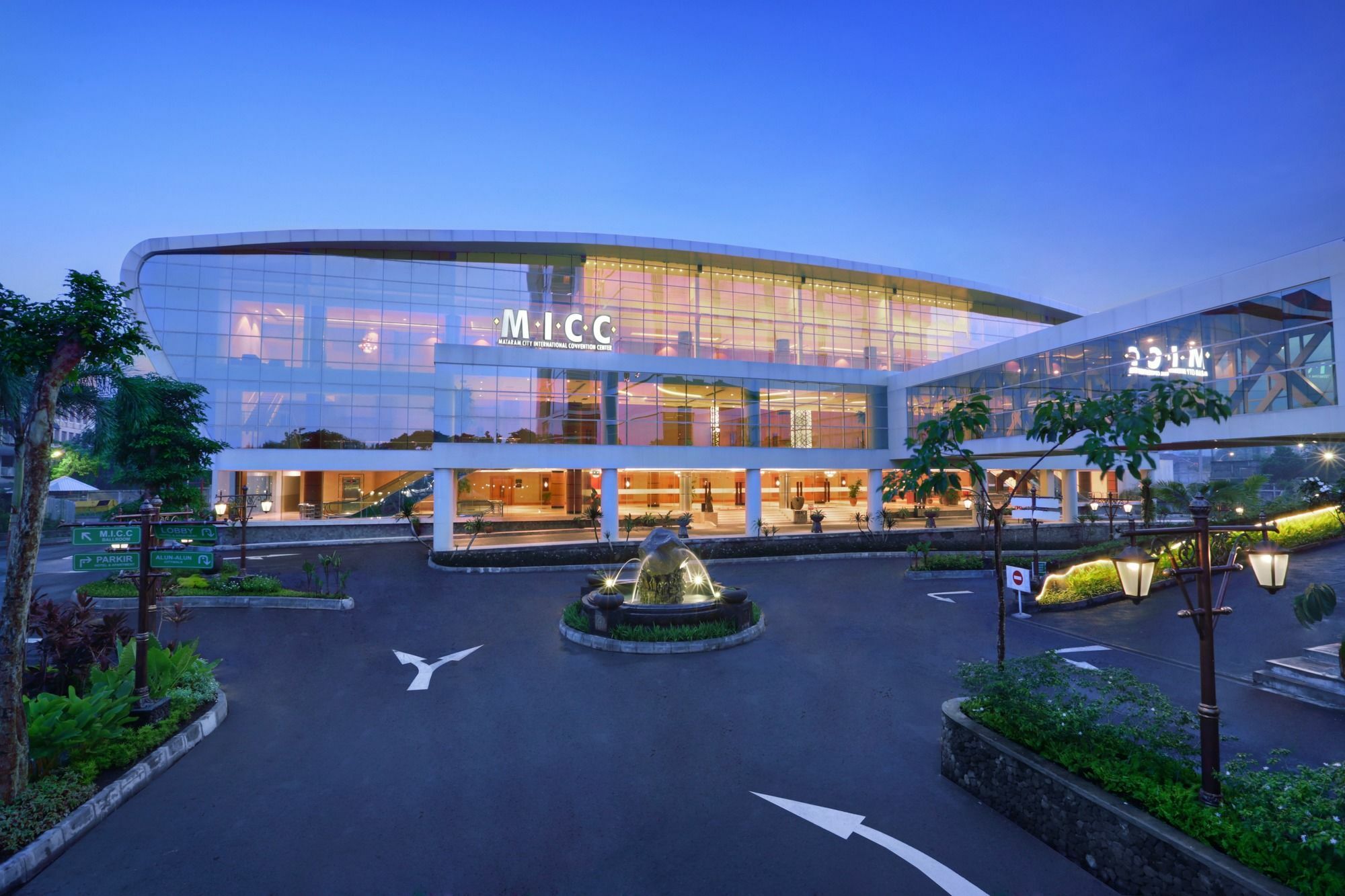The Alana Yogyakarta Hotel&Centro de Convenciones Sleman  Exterior foto